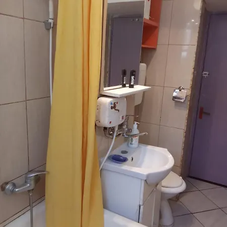 Economy Cozy 2br Apartment, Ciresica, At Mamaia Entry Apartamento